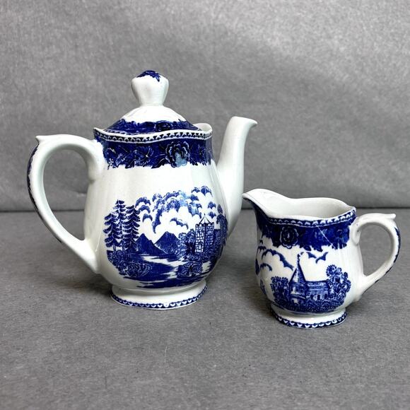 Arabia of Finland Vintage Coffee Tea Pot Creamer Blue Castle - Picture 3 of 10